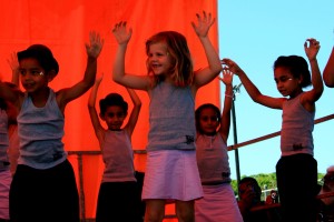 Juliette s'éclate toute la danse! un régal!